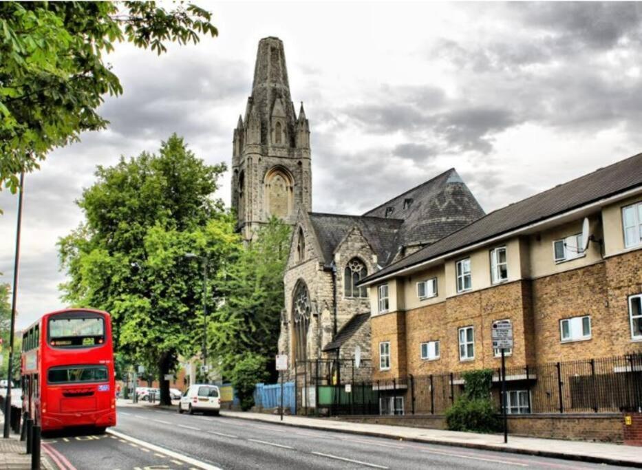 Victorian Beauty With Private Toilet And Shower Near Tube Station Londres Exterior foto